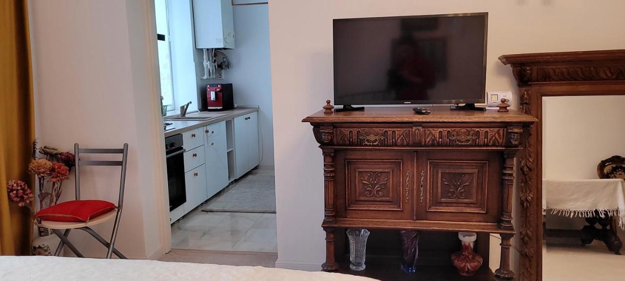 Garsoniera C&L Daire Petroşani Dış mekan fotoğraf